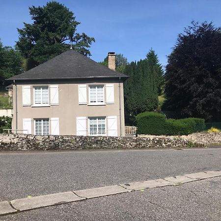 Le Clos Du 10 Treignac Экстерьер фото