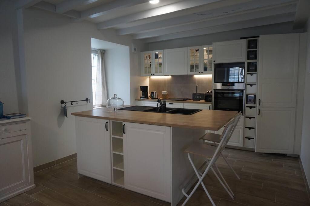 Le Clos Du 10 Treignac Экстерьер фото